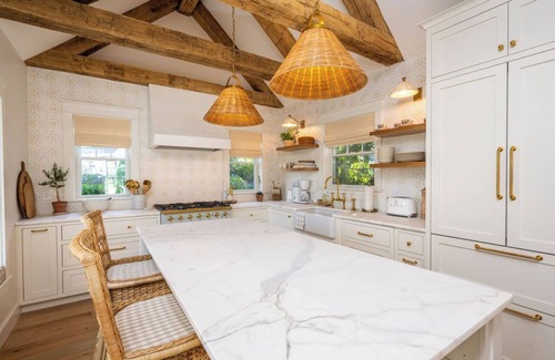 Kennebunkport Cottage | Winter Renovation for 2025 Waterfront The Heart Of Kennebunkport Dock Square!