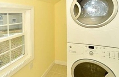 Wareham Center Cottage | Winter Rental All Utilities Included, Fenced in Yard