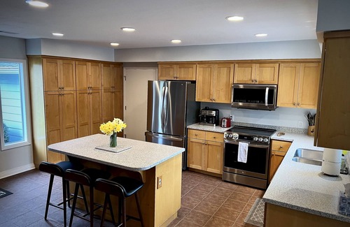 McMinnville House | Winter Special! 1330 NE Ford Street
