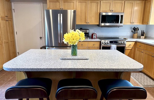 McMinnville House | Winter Special! 1330 NE Ford Street