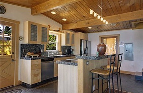 Lopez Island House | Winter Special!New Bookings Free firewood, a bottle of wine, and smoked salmon.