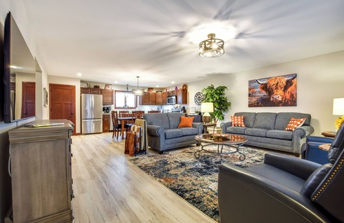New Glarus House | Winter Special w/Indoor Parking in Unique New Glarus, see details below.
