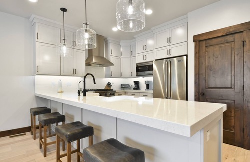 Park City House | Winter specials: Bright, Modern Retreat with Hot Tub +Game Room sleeps 12.