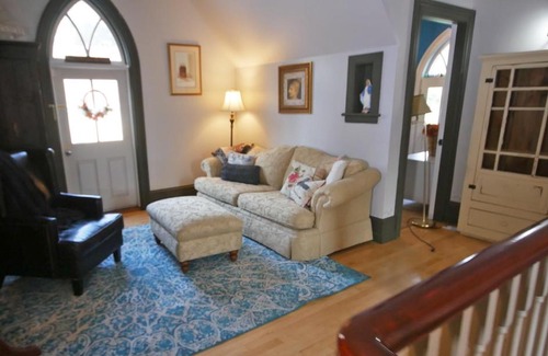 Elmira Bed & Breakfast | Winter Suite, Bristow's Inn