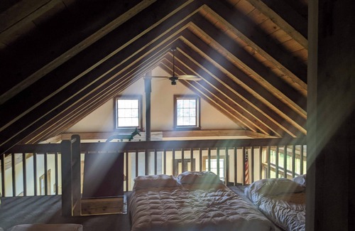 Londonderry Other | Winter wonderland! Snowshoe, x-country out front door! Minutes from slopes!