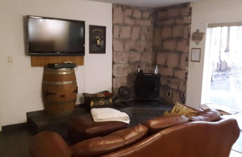 Arnold Cabin | Winterfell - No Hidden Fees; Dog OK; King Bed