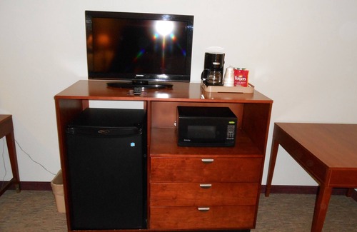Crystal City Hotel | Wintergarden Inn