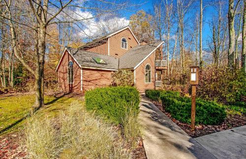 Thompsonville Apartment | Wintergreen Condos
