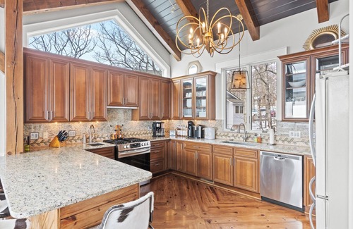 Wintergreen Ski Chalet | Wintergreen Luxury, Best Views in VA