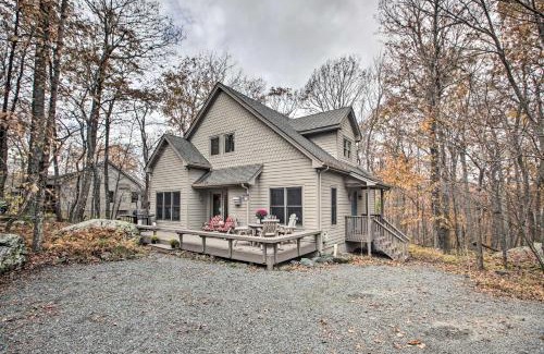 Chestnut Springs House | Wintergreen Resort Cabin Near the Slopes!