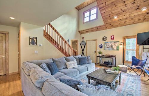 Chestnut Springs House | Wintergreen Resort Cabin Near the Slopes!