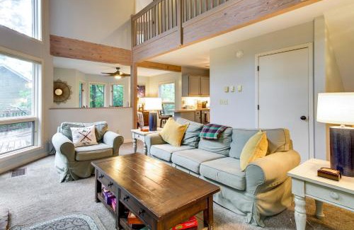 Laurel Ridge House | Wintergreen Resort Home with Deck, 1 Mi to Skiing!