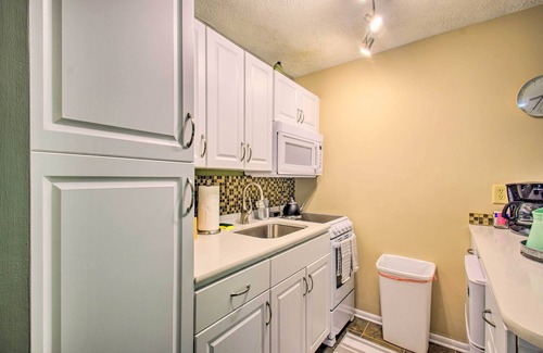 Wintergreen Apartment | Wintergreen Resort Studio w/Deck & Ski-out Access