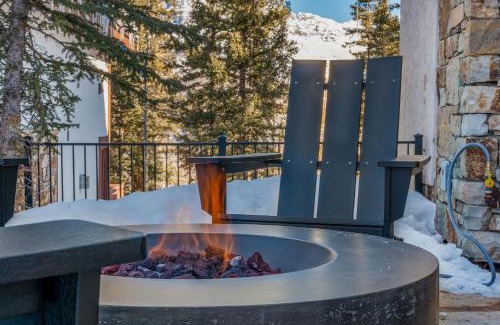 Mountain Village House | Winterleaf home