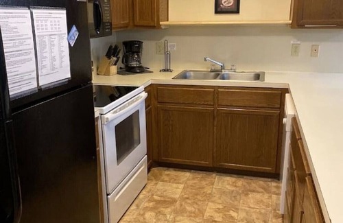 Ghent Apartment | Winterplace Ski in Ski out condo First Floor D105
