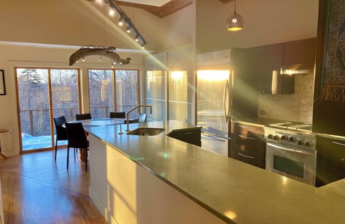 Bolton Valley House | Winterspell Ski/Ride/Hot Tub/Climbing Walln