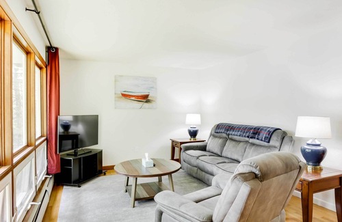 Winthrop House | Winthrop Waterfront Vacation Rental w/ Gas Grill!