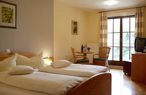 Seinsheim Bed & Breakfast | Winzerstube Familie Schilling