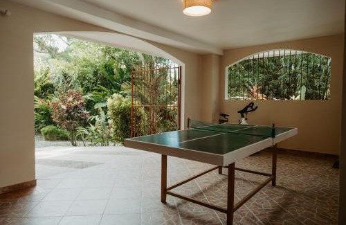 Big Creek Villa | Wiona of Villa Paraiso/Beachfront Villa & Pool