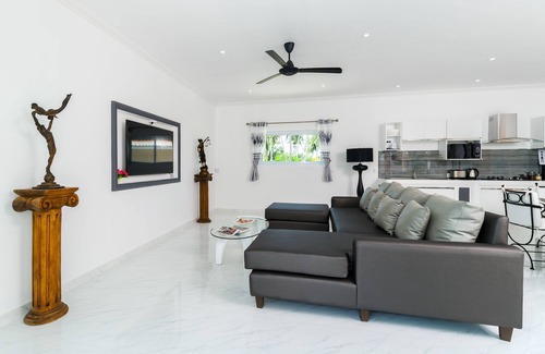 Maret Villa | Wirason Villa 4 Bedrooms