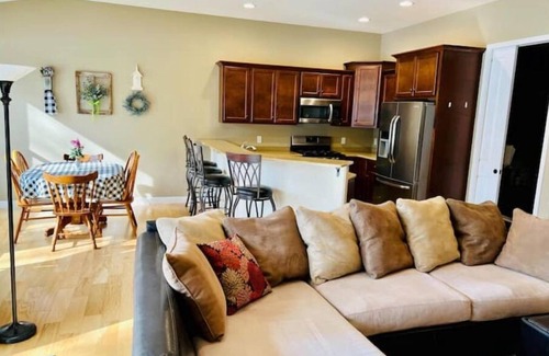 Stevens Point House | Wisconie Monthly Getaway