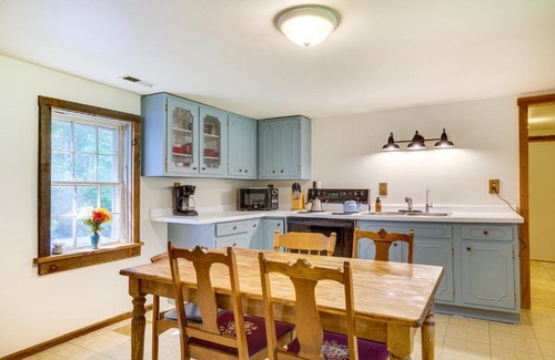 Mauston House | Wisconsin Cabin Getaway Near Castle Rock Late
