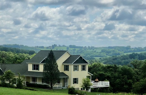 Viroqua House | Wisconsin's Driftless Region Retreat