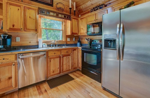 Morganton Cabin | Wise Mountain Hideaway