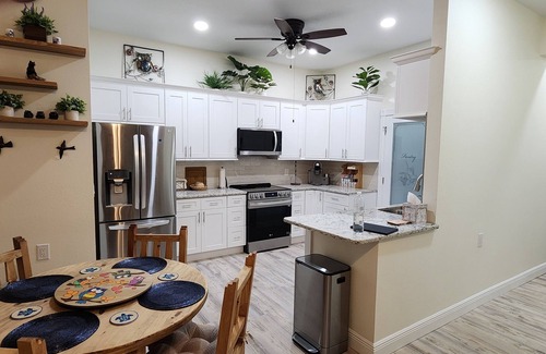 Citrus Springs Apartment | Wise Owl Retreat, a beautiful suite amongst towering oaks, on the River.