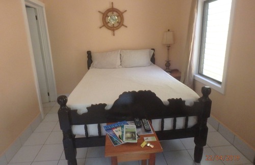 Santa Elena House | Wish Willy Getaway Cabana