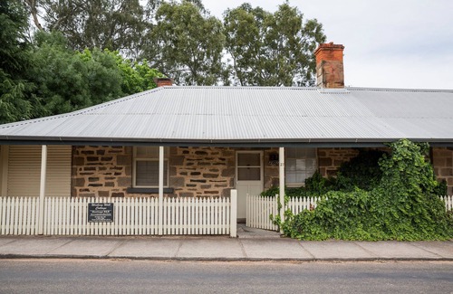 Clare House | Wishing Well Cottage