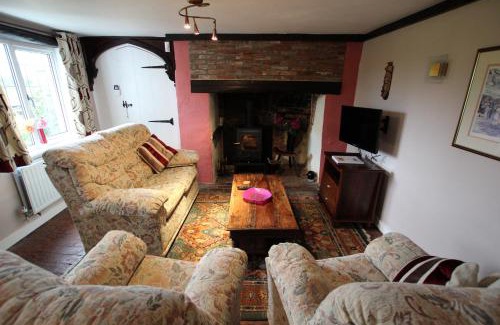 Wilmington House | Wishing Well Cottage