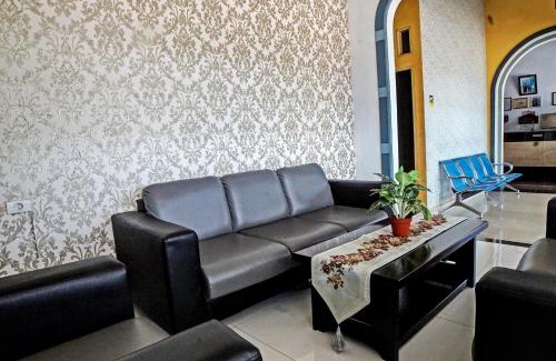 Tebing Tinggi Hotel | Wisma Barokah