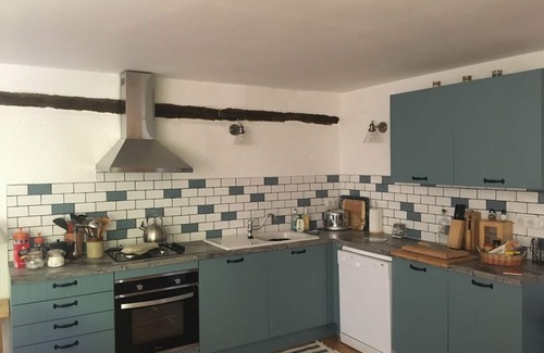 Frayssinet-le-Gelat Cottage | Wisteria 4* - Quiet and relaxing cottage in a courtyard, perfect for families