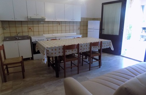 Girasole Apartment | Wisteria apartment