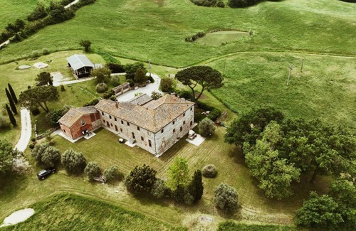 Torre A Castello Apartment | Wisteria-Chianti Stunning Studio W/Private Parking!