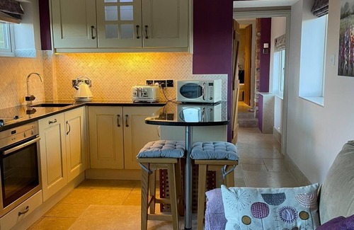 Banbury House | Wisteria Cottage - Cotswolds