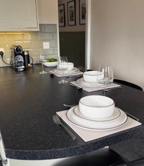 Eyam House | Wisteria Cottage