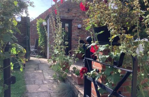 Low Catton House | Wisteria Cottage