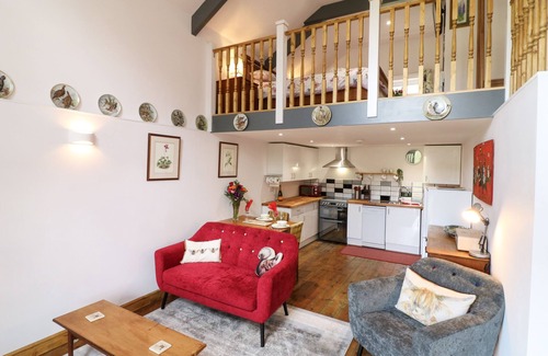 Paignton Cottage | WISTERIA COTTAGE, pet friendly, character holiday cottage in Marldon