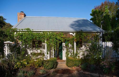 Dry Diggings House | Wisteria Hysteria