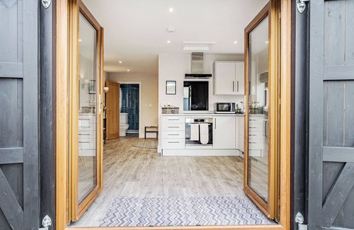 Diss Cottage | Wisteria Lodge - UKC5804