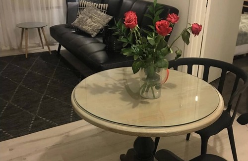 Plympton Apartment | Wisteria Place