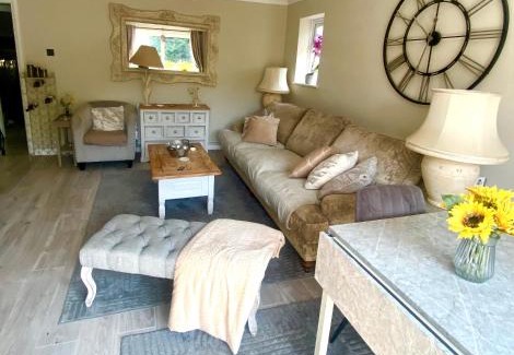 Henley-on-Thames Apartment | Wisteria Place
