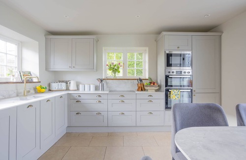 Upton Cheyney Other | Wisteria View with Log Cabin sleeps 20 with hot tub
