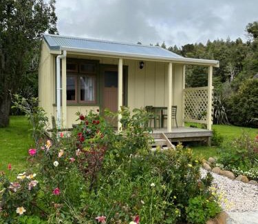 Waimamaku House | Wisteria Way
