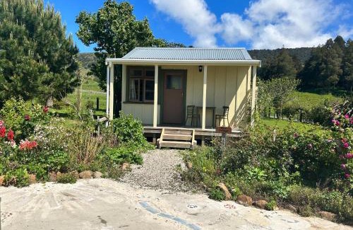 Waimamaku House | Wisteria Way