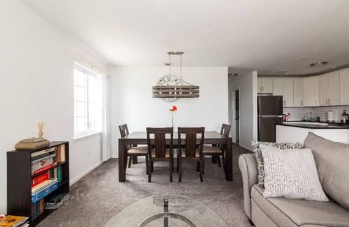 Queens Apartment | With all the comforts of Home