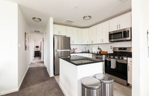 Queens Apartment | With all the comforts of Home