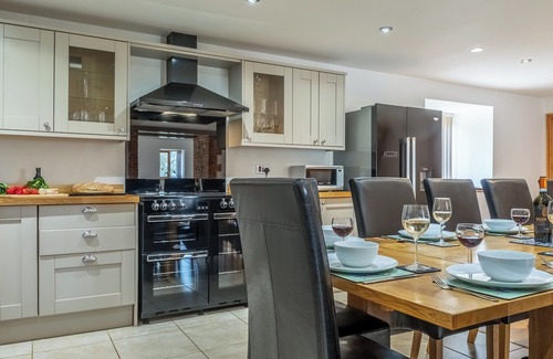 Gimingham Cottage | With both the Norfolk coast and the Broads within easy reach, there is something for all ages.